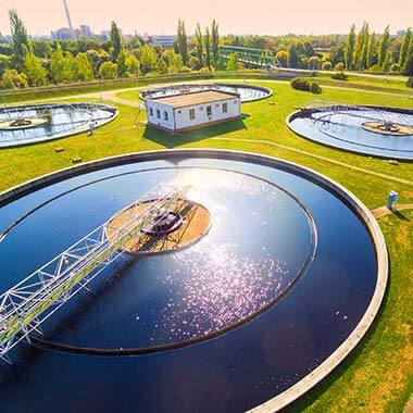 Vo vyrovnávacej nádrži odpadovej vody sa monitoruje celkový dusík z pritekajúcich vôd počas medzistupňov úpravy kalov z odpadových vôd.